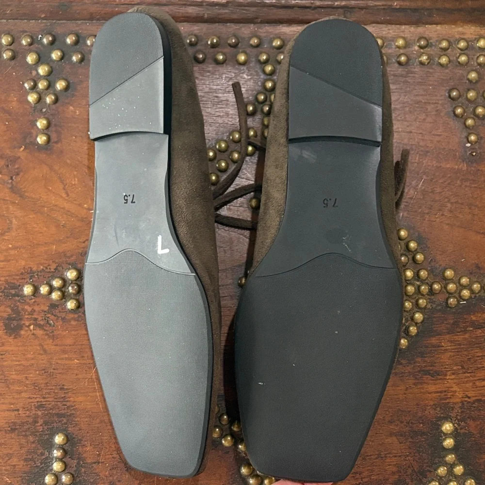 Source Unknown Brown Suede Ballet Flats - Picture 2 of 6